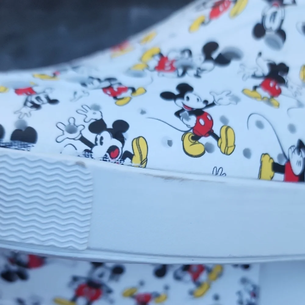Disney Mickey Mouse Slip On Sneakers by Native Size 9
